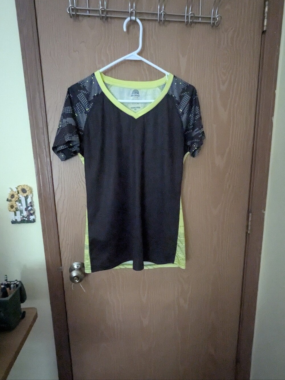 Zoic - Women's Yellow / Black V-Neck tech print Mountain Bike Jersey - Large